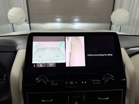 Certified 2024 INFINITI QX80 Sensory AWD/4WD image 16