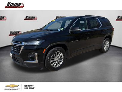 Used 2023 Chevrolet Traverse LT