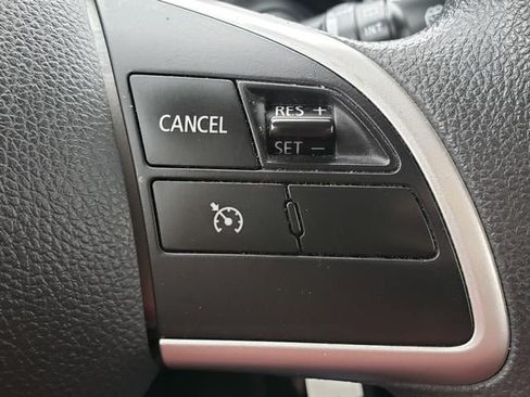 Used 2018 Mitsubishi Outlander ES AWD/4WD image 22