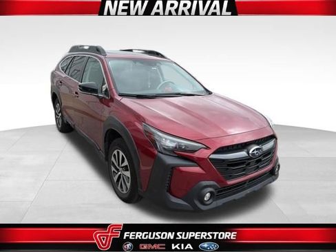 Used 2024 Subaru Outback Premium AWD/4WD image 1