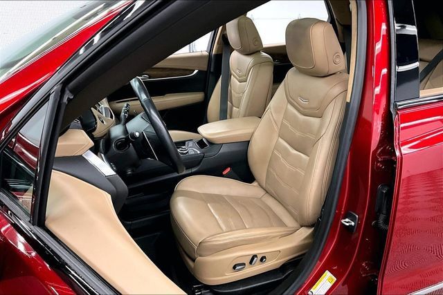 Used 2022 Cadillac XT5 Sportv w/ Platinum Package AWD/4WD image 24