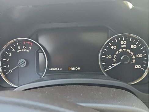 Used 2018 Ford F150 Lariat w/ Equipment Group 502A Luxury RWD image 11