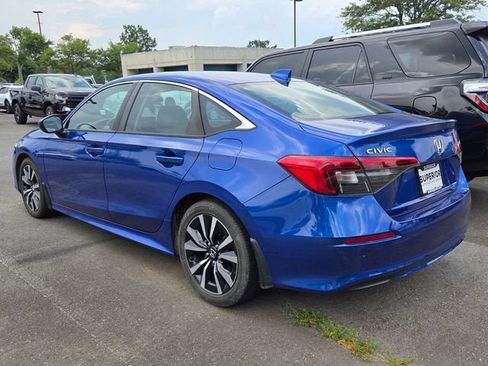 Used 2022 Honda Civic EX image 5