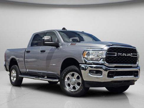 Used 2024 RAM 2500 Big Horn w/ Bed Utility Group AWD/4WD image 2
