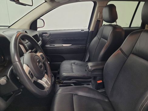 Used 2016 Jeep Compass High Altitude AWD/4WD image 17