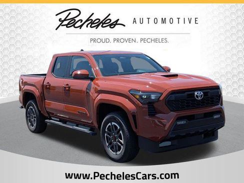 Certified 2025 Toyota Tacoma TRD Sport AWD/4WD image 1