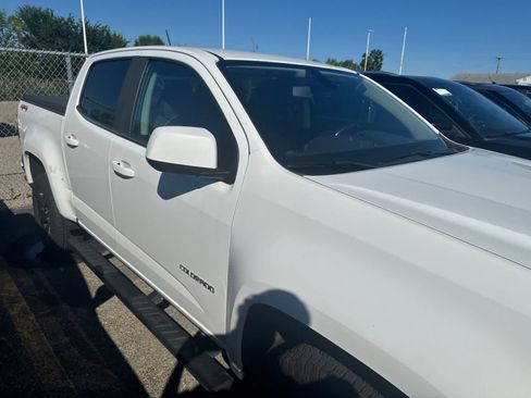 Used 2020 Chevrolet Colorado LT AWD/4WD image 27