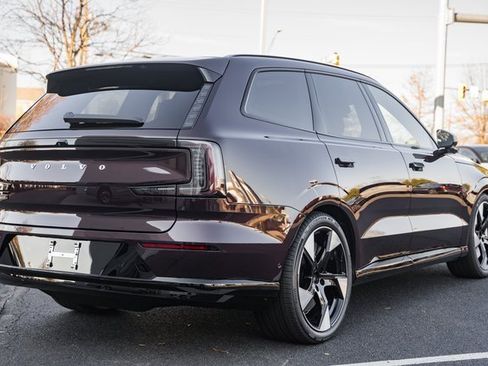 New 2025 Volvo EX90 Ultra w/ Protection Package Premier image 4
