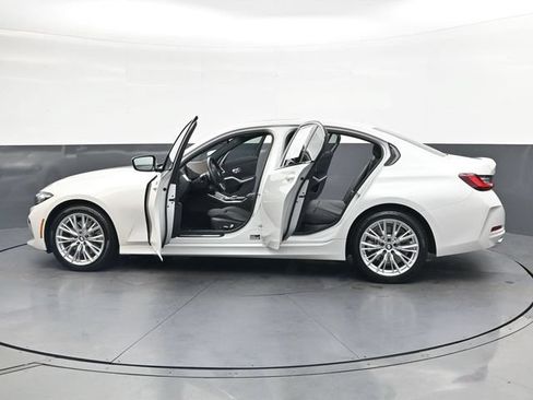 Used 2023 BMW 330i xDrive Sedan w/ Driving Assistance Package AWD/4WD image 42