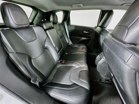 Used 2022 Jeep Cherokee Latitude Lux image 25