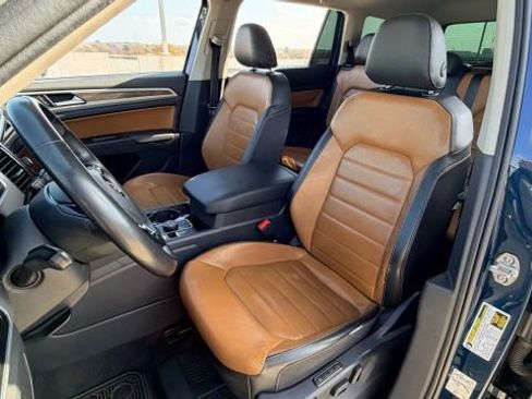 Used 2019 Volkswagen Atlas SEL Premium image 31