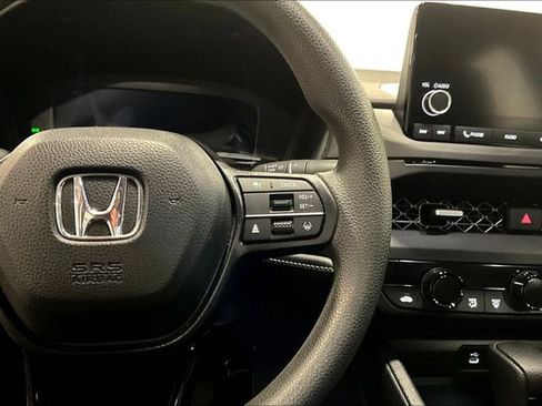 Used 2023 Honda Accord EX image 12