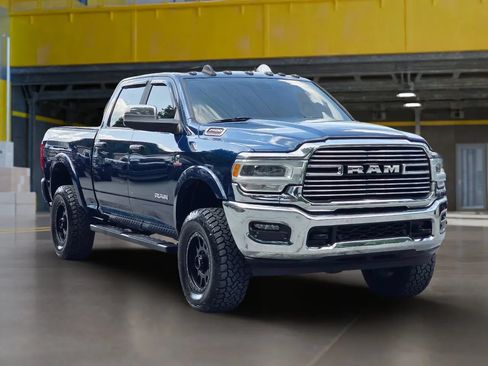 Used 2021 RAM 2500 Laramie AWD/4WD image 9