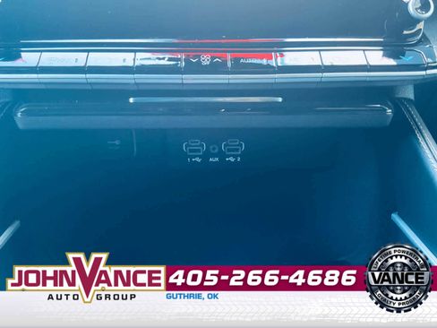 Used 2024 Jeep Wagoneer 4WD image 29