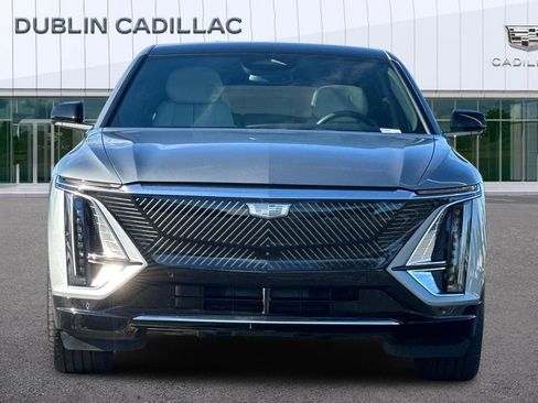 Certified 2024 Cadillac Lyriq Luxury AWD/4WD image 9