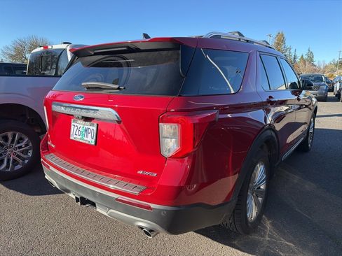 Used 2021 Ford Explorer Limited w/ Equipment Group 301A image 6