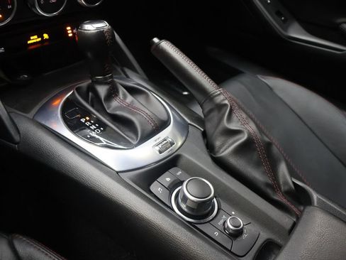 Used 2017 MAZDA MX-5 Miata RF Grand Touring image 21