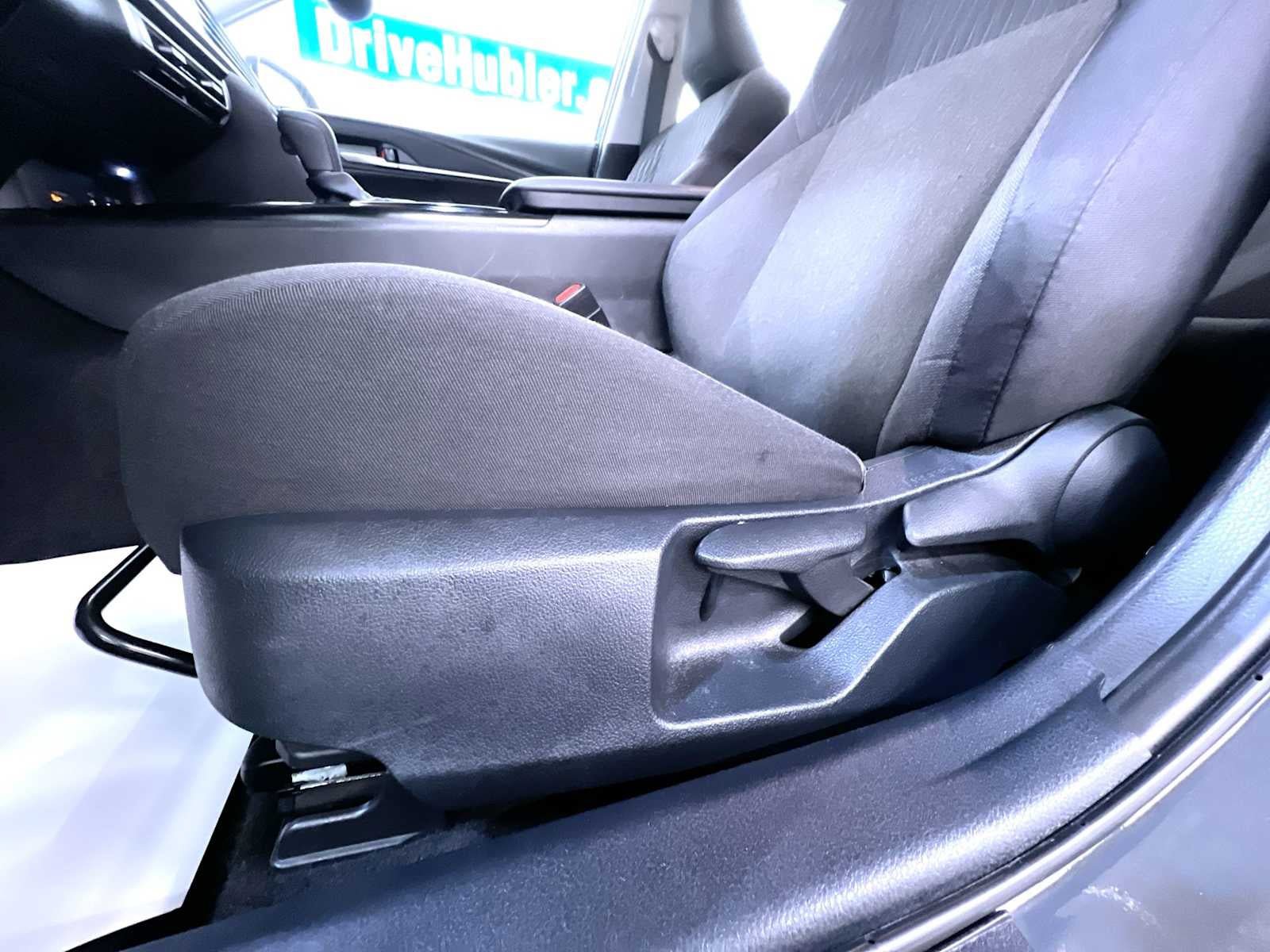 Used 2025 Toyota Camry LE FWD image 13