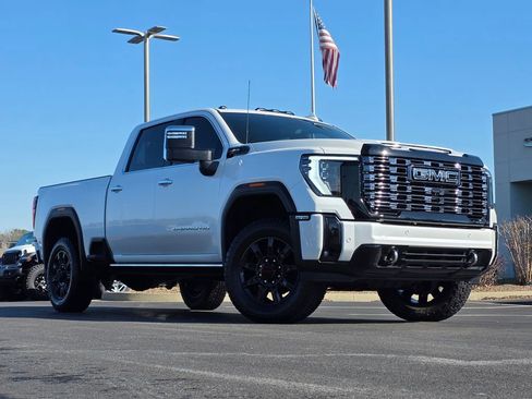 Used 2025 GMC Sierra 3500 Denali Ultimate image 42