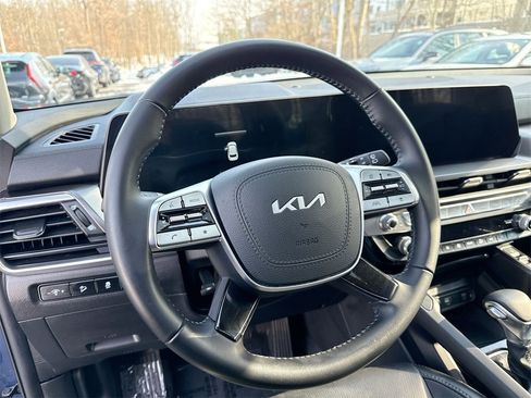 Used 2024 Kia Telluride S w/ S Sunroof Package image 11