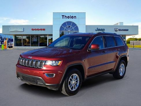 Used 2019 Jeep Grand Cherokee Laredo w/ Security & Convenience Group image 2