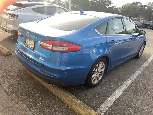 Used 2020 Ford Fusion SE image 7