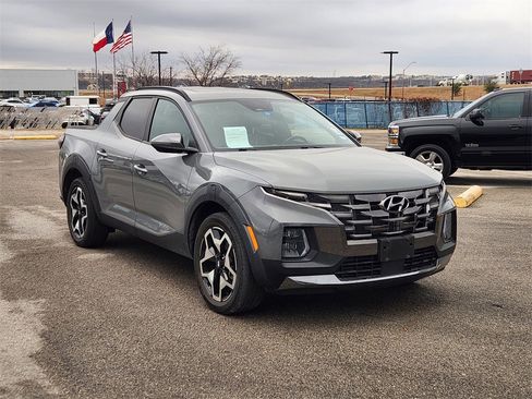 Used 2022 Hyundai Santa Cruz Limited image 2