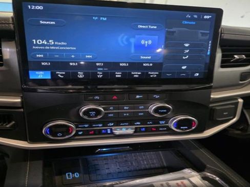 Used 2024 Ford Expedition Max XLT AWD/4WD image 6