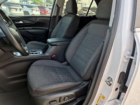 Certified 2024 Chevrolet Equinox LT AWD/4WD image 18