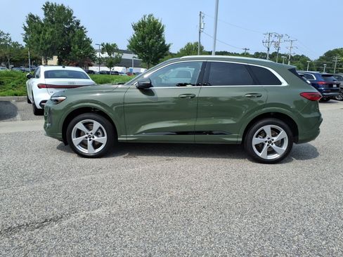 Used 2025 Audi Q5 Premium Plus w/ Premium Plus AWD/4WD image 8