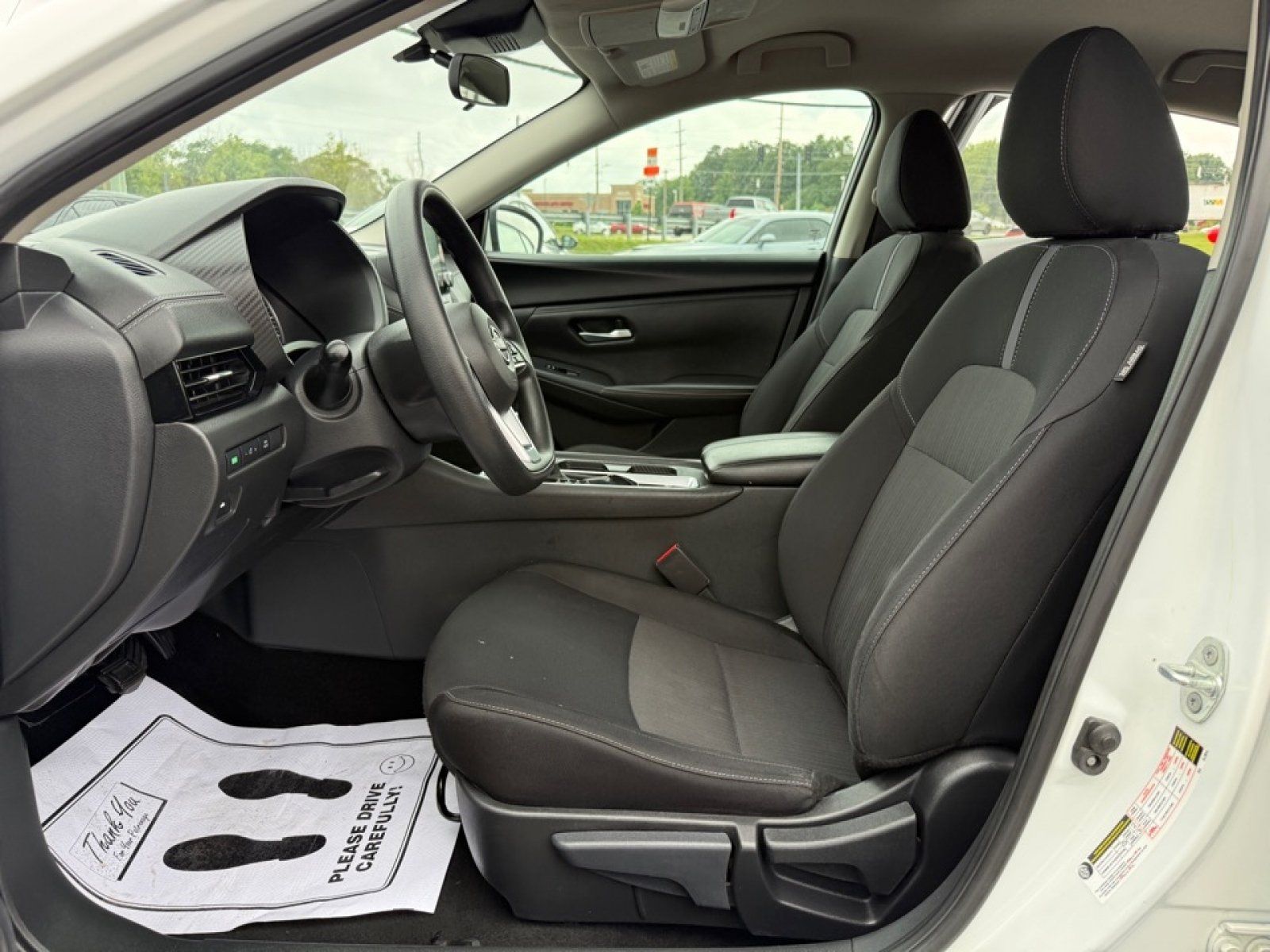 Used 2024 Nissan Sentra SV FWD image 25