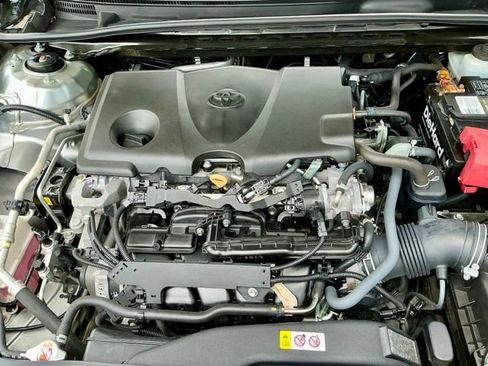 Used 2022 Toyota Camry SE FWD image 7