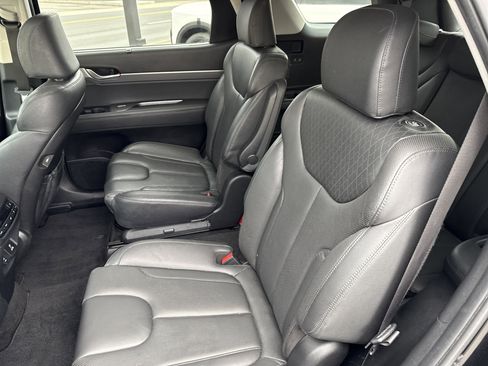 Used 2022 Hyundai Palisade SEL w/ Premium Package image 13