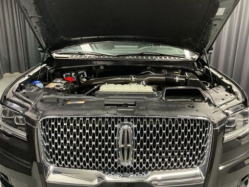 Used 2024 Lincoln Navigator Reserve AWD/4WD image 17