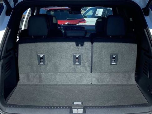 Used 2025 Buick Enclave Sport Touring w/ Super Cruise Package image 23