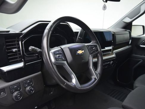 Used 2022 Chevrolet Silverado 1500 LT image 16