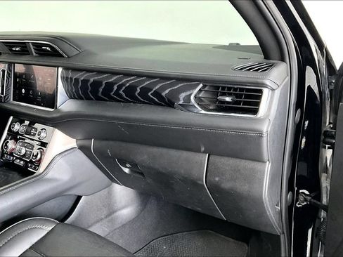 Used 2023 GMC Yukon Denali AWD/4WD image 19