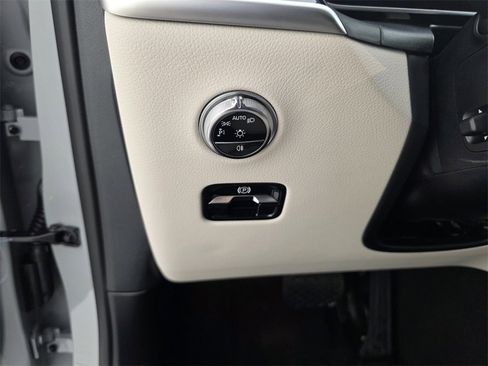 New 2026 Mercedes-Benz GLC 300 image 17