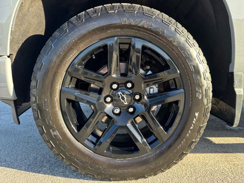 Used 2025 Chevrolet Silverado 1500 RST w/ Convenience Package II image 31