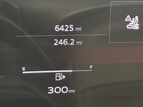 Used 2025 Audi Q5 Premium Plus w/ Premium Plus image 24