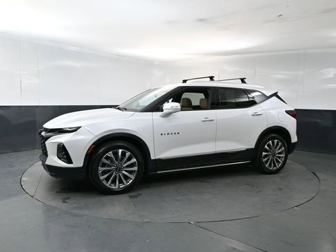 Used 2022 Chevrolet Blazer Premier w/ Enhanced Convenience Package AWD/4WD image 2