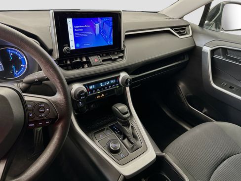 Used 2025 Toyota RAV4 LE image 26