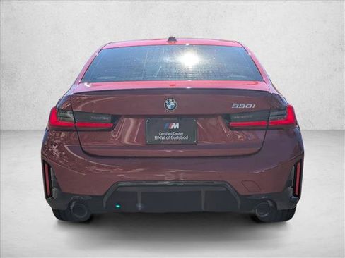 Used 2026 BMW 330i Sedan w/ M Sport Package RWD image 4