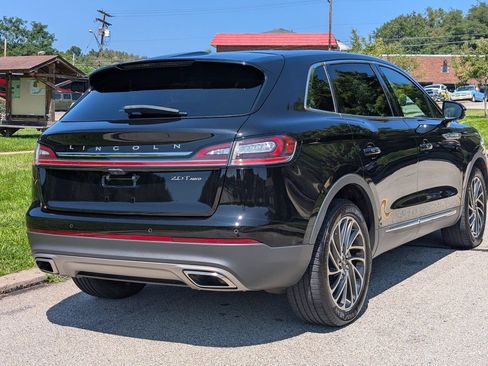 Used 2019 Lincoln Nautilus Reserve AWD/4WD image 5