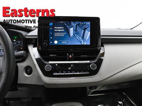 Used 2024 Toyota Corolla LE w/ LE Convenience Package FWD image 12