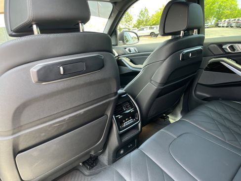 Used 2024 BMW X5 sDrive40i image 20