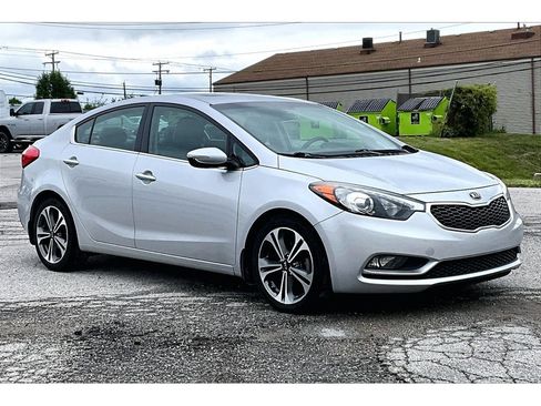 Used 2016 Kia Forte EX w/ EX Premium Package FWD image 13