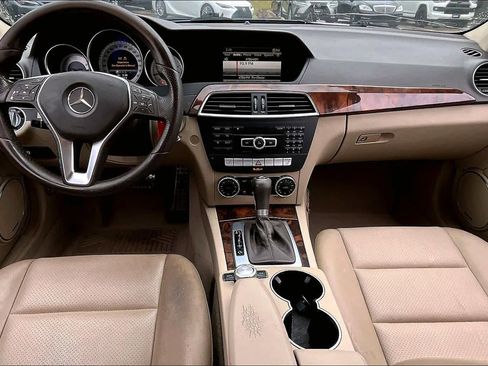 Used 2013 Mercedes-Benz C 250 Sedan image 12