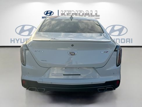 Used 2022 Cadillac CT4 V w/ LPO, ONYX Package image 5