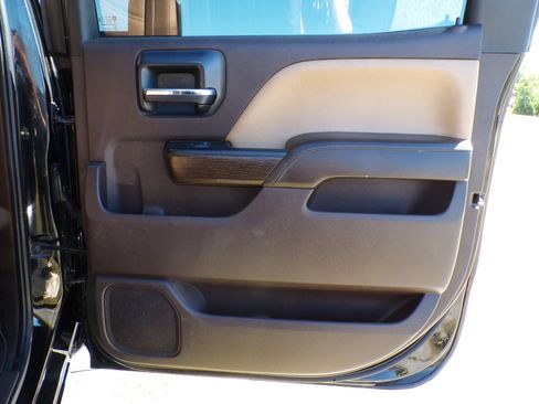 Used 2018 GMC Sierra 2500 Denali w/ Duramax Plus Package image 25